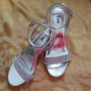 FIONI SANDALS
